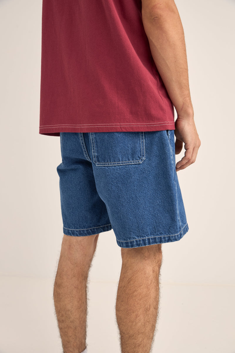 Essential Denim Short Dark Wash