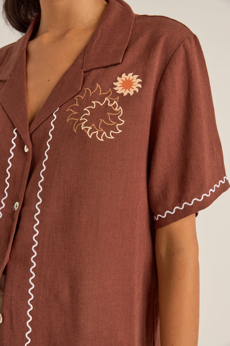 Solis Embroidered Short Sleeve Shirt Chocolate