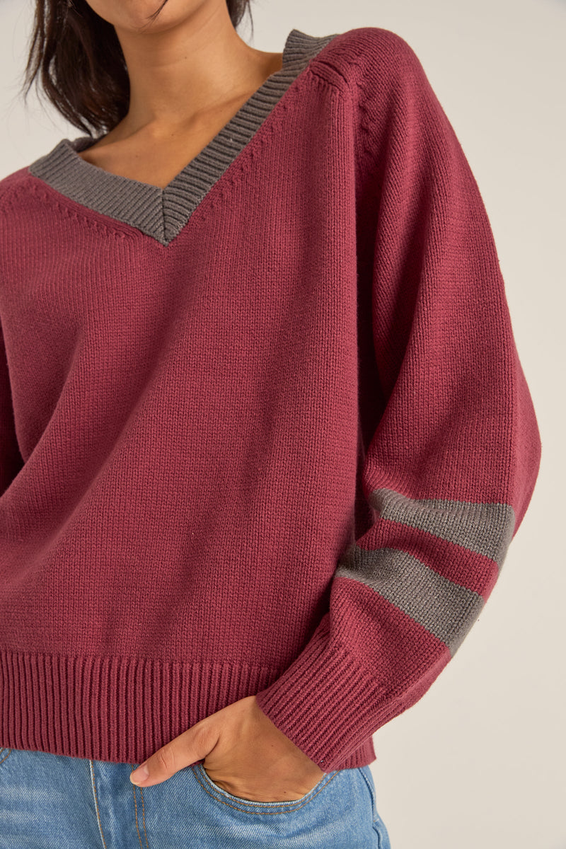 Gatwick V Neck Sweater Red