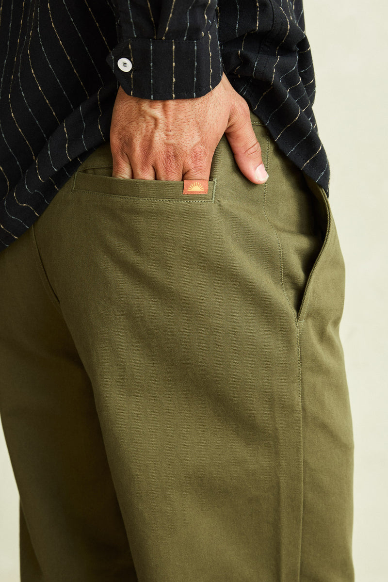 Essential Pleated Twill Trouser Olive