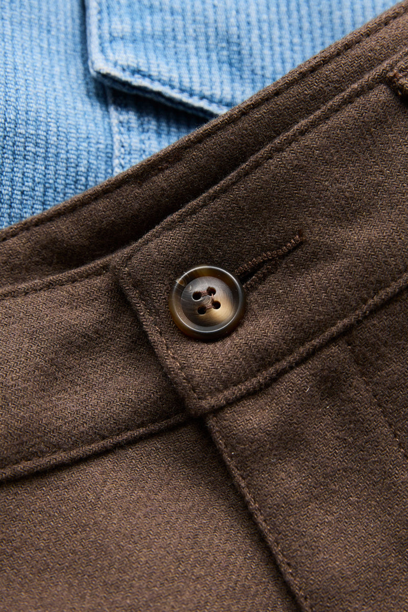 Pes Double Pleated Short Chocolate