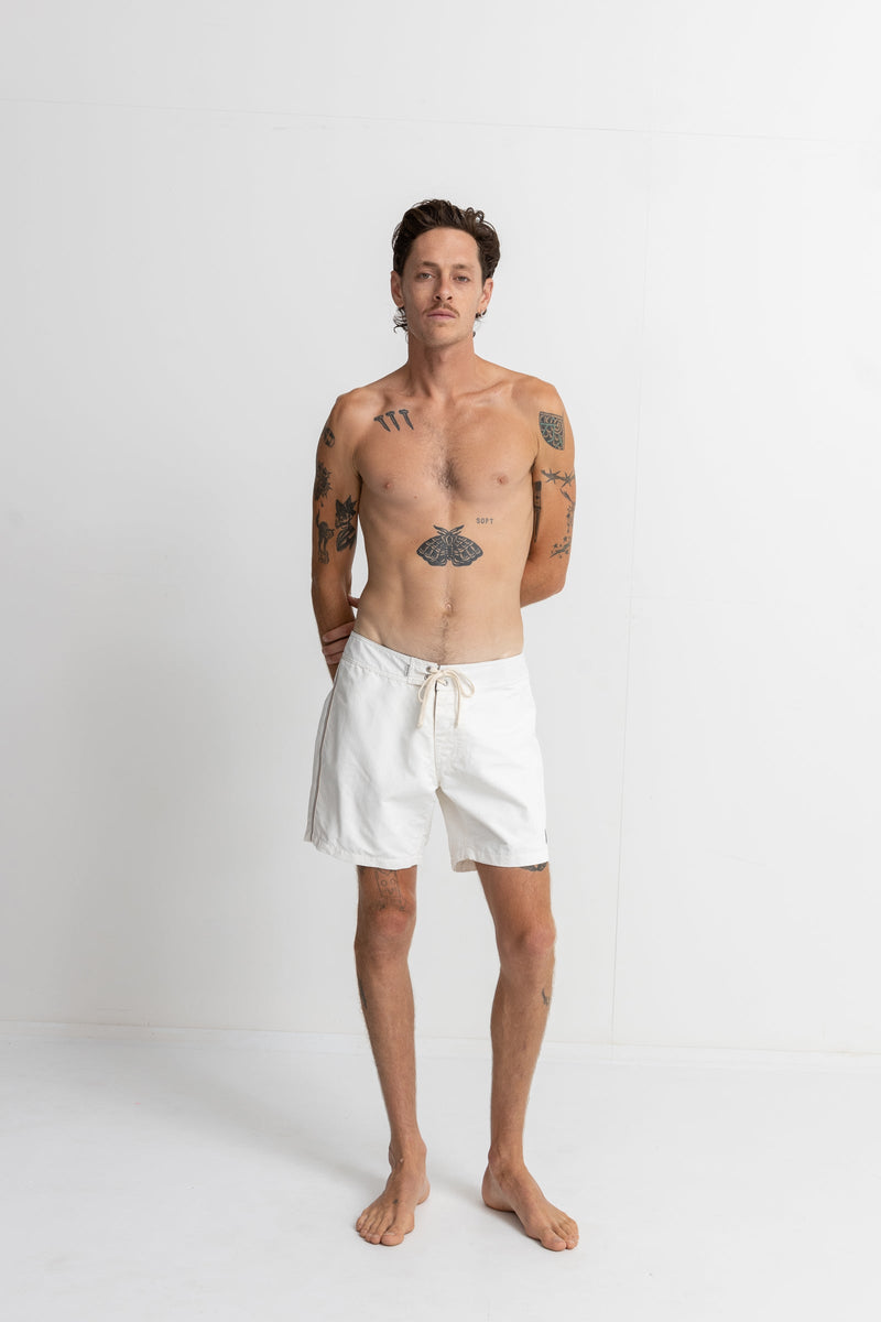 Heritage Trunk Vintage White